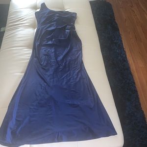 Silk Long bridesmaids dress. Size med. worn once. stretchy material